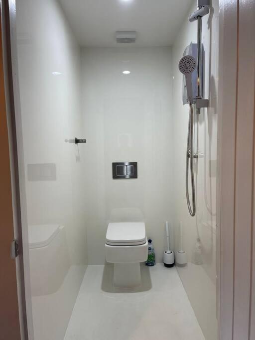 4 Quiet Compact Studio With Garden View - Best Location - Comfortable - Quiet Apartamento Brighton Exterior foto