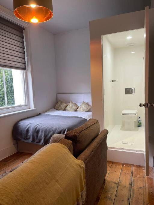 4 Quiet Compact Studio With Garden View - Best Location - Comfortable - Quiet Apartamento Brighton Exterior foto