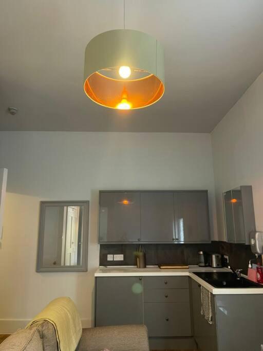 4 Quiet Compact Studio With Garden View - Best Location - Comfortable - Quiet Apartamento Brighton Exterior foto